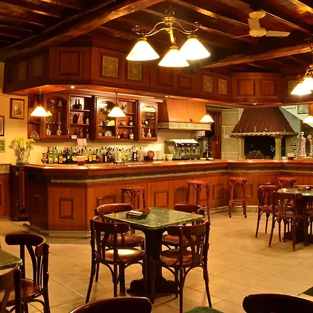Πανσιόν Hostal-restaurante Paris Forcarei