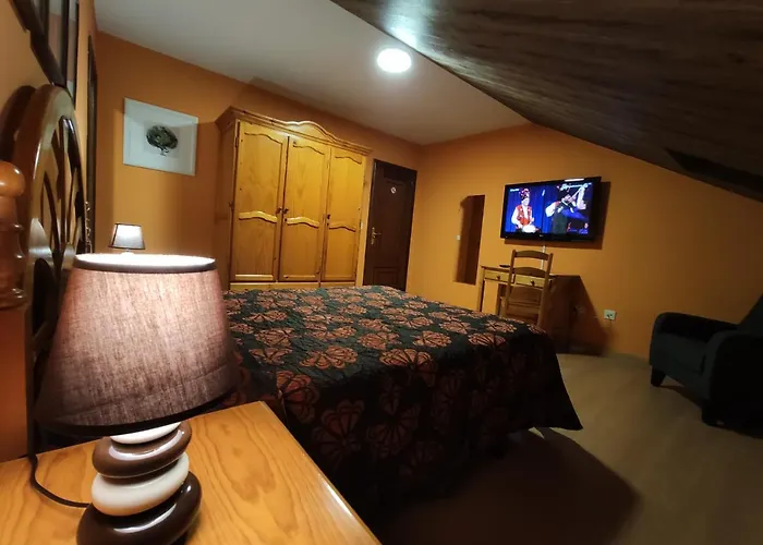 Hostal-restaurante Paris 3*