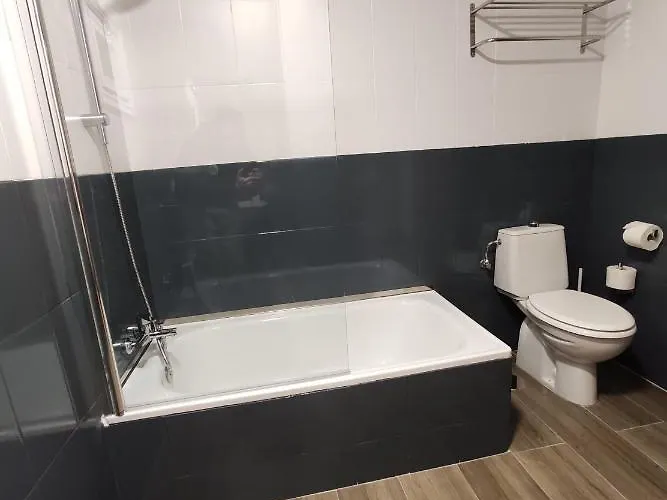 Hostal-restaurante Paris Vendégház Forcarei