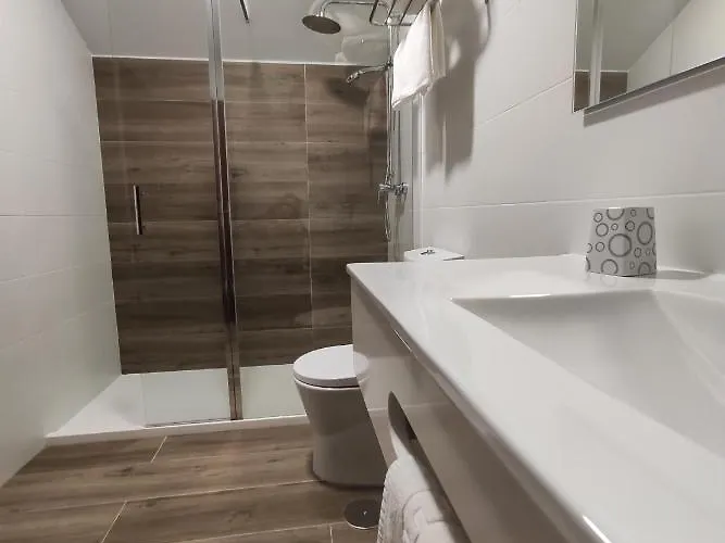 Hostal-restaurante Paris Pensjonat Forcarei