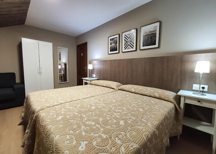 Hostal-restaurante Paris Pensjonat Forcarei